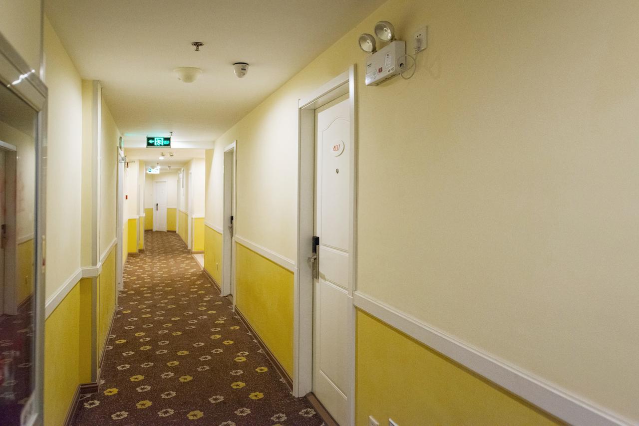 Home Inn Shanghai Daning International Guangzhong Road Circus City Kültér fotó